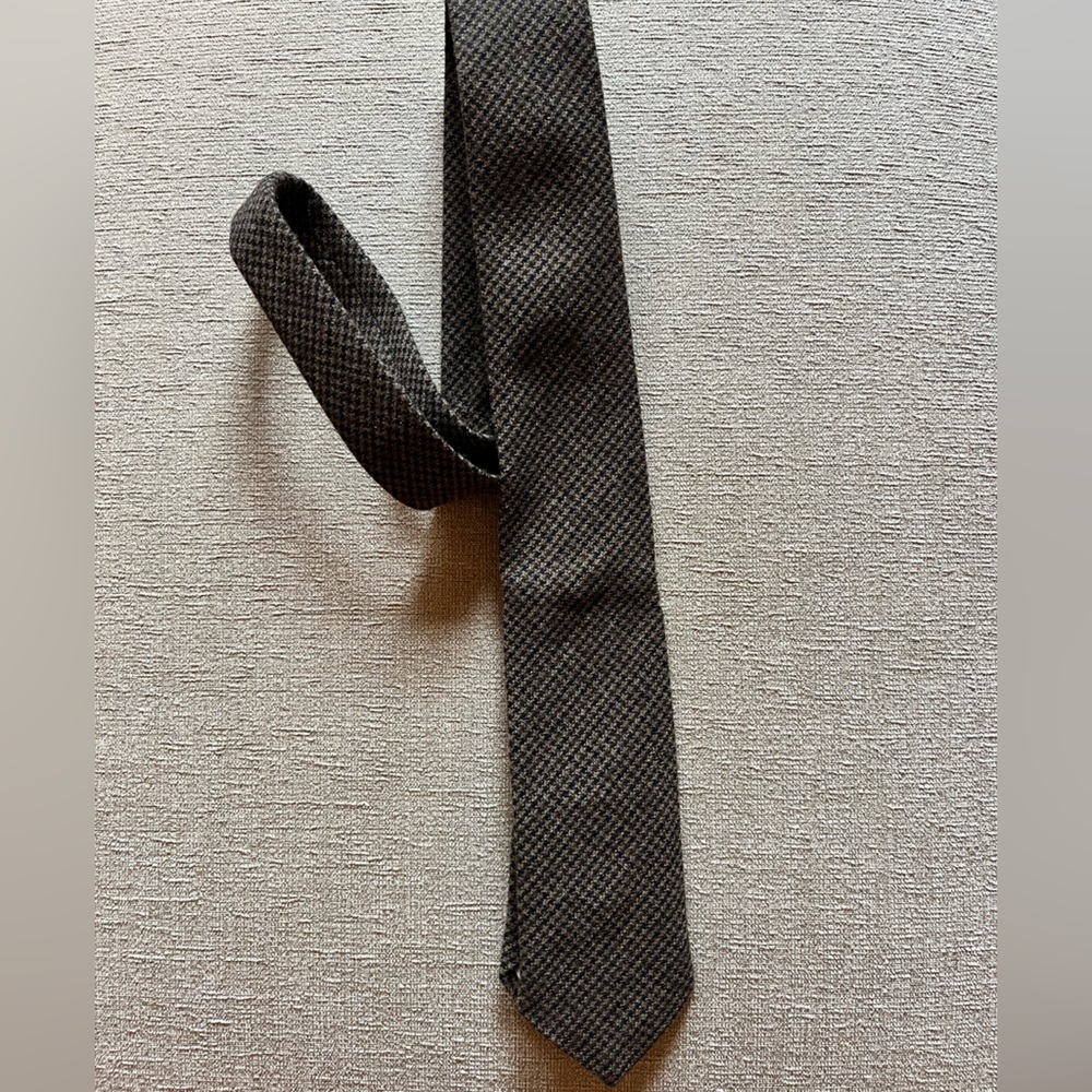 Black brown and bright mini houndstooth wool tie